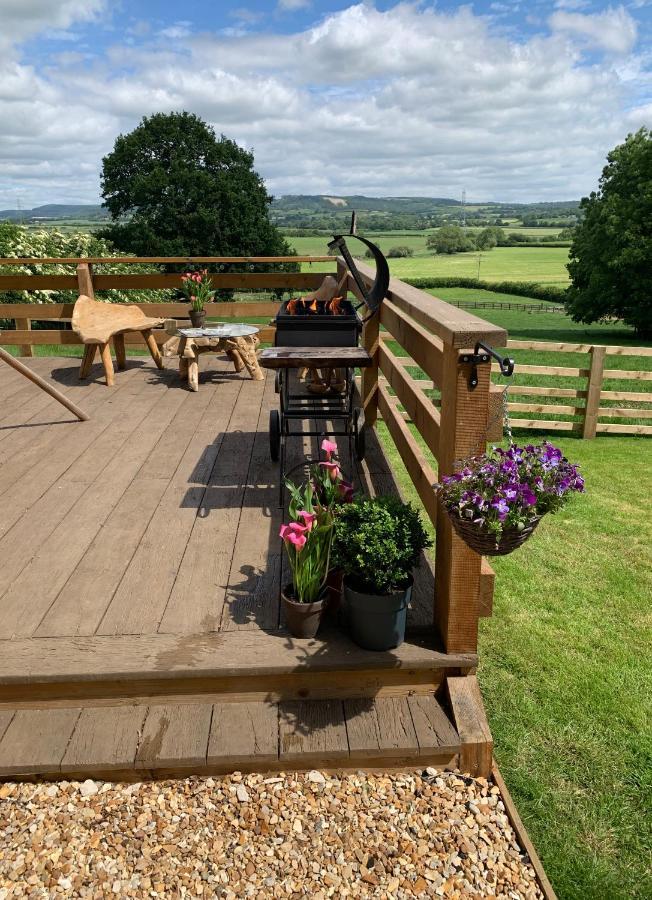 Burtree House & Retreats Tipi With Secluded Hot Tub Hotel Thirkleby Exterior foto